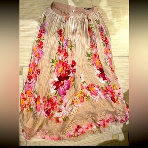 🆕 Alberta Ferretti Cream Floral Silk Maxi Skirt with Lace Accents